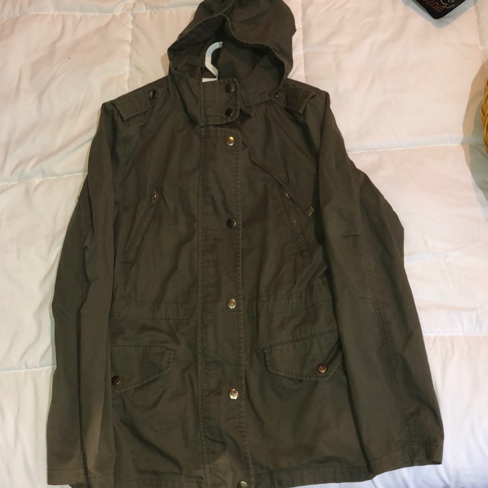 LOVE TREE ARMY GREEN JACKET